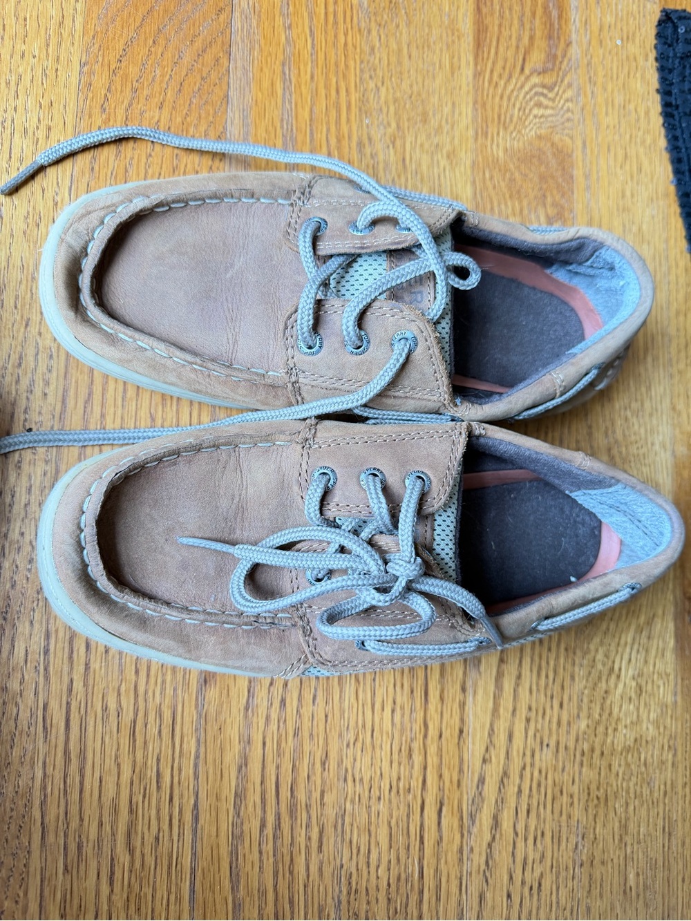 Sperry Tan Leather Boat Shoes with Gray Laces Kids